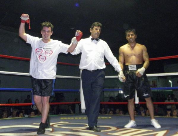 Boxeo: Triunfos de Bocha Lúquez y Ronan Sánchez